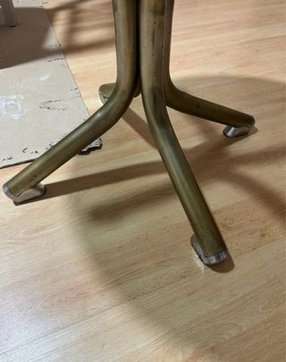 Mesa redonda cristal y metal