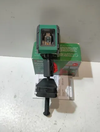 Nivel Láser PARKSIDE Linea Cruzadas con Soporte