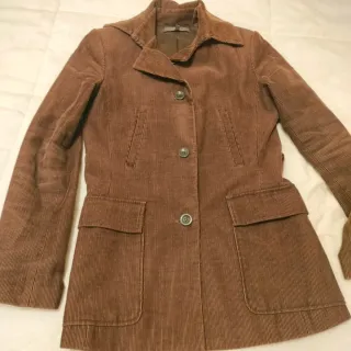 Chaqueta de pana marrón