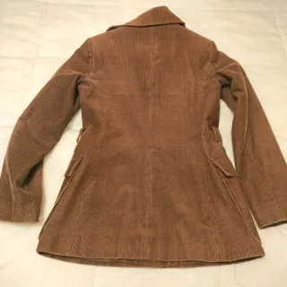 Chaqueta de pana marrón