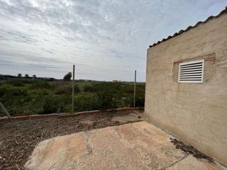 Parcela ￼ se encuentra Torre de la Horadada