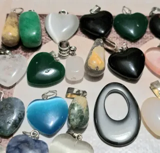 40 ciondoli pietre dure miste