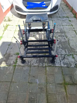 Caja de pesca plegable