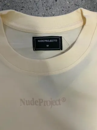 Camiseta Nude Project Beige