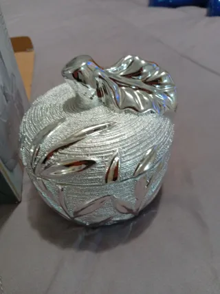 Joyero cerámica manzana plateada