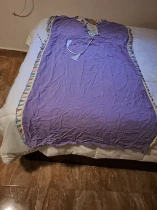 Chilava Samiraa bordada con abalorios y flecos