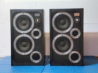 Altavoces Wharfedale E30