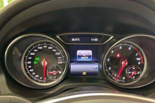 Mercedes CLA MERCEDES-BENZ  CLA 200