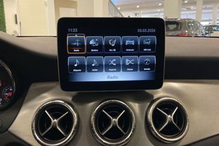 Mercedes CLA MERCEDES-BENZ  CLA 200