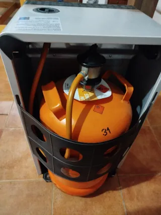 Estufa de gas Orbegozo llama azul con bombona