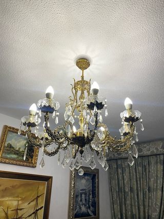 Lámpara araña cristal y metal dorada