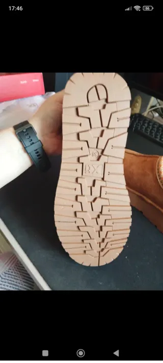 Zapatos tipo australiana marrones