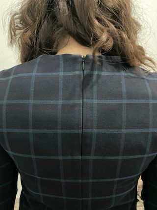 Vestido de mujer con cuadros Zara