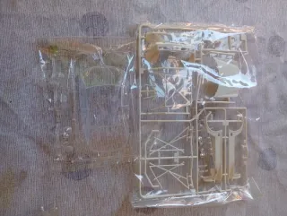 Maqueta Mercedes-Benz CLK DTM 2000 Tamiya