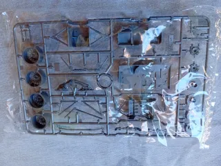 Maqueta Mercedes-Benz CLK DTM 2000 Tamiya