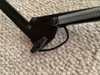 Lámpara Flexo Fase Negra Metálica