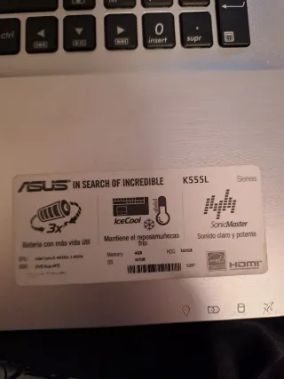 Portátil ASUS Plata y Negro