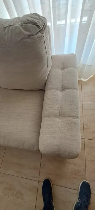 Sofá de 2 plazas beige jaspeado