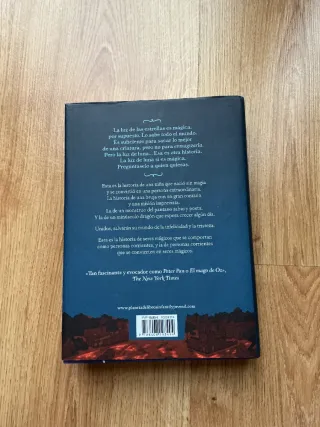 Libro- La niña que bebió luz de luna