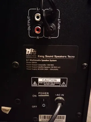 Altavoces para ordenador. BB Negros