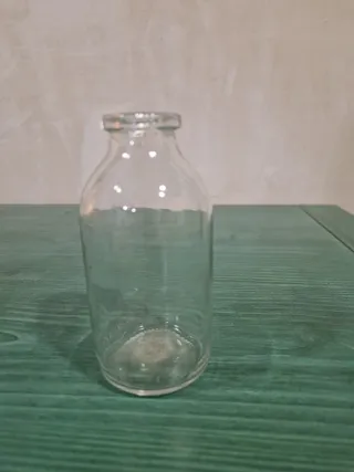 Botella de cristal decorativa