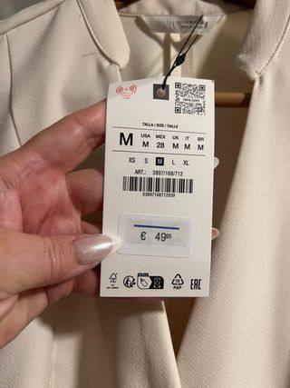 Vestido Zara Beige con Cinturón