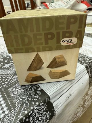 Puzzle de madera pirámide Cayro
