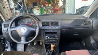 Volkswagen Golf 2003