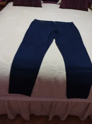 Pantalones tobilleros azul marino