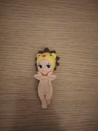 Sony Angels figura conejito rosa