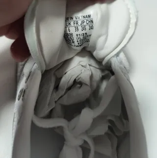 Adidas  Blancos y Plateados con brillo 39