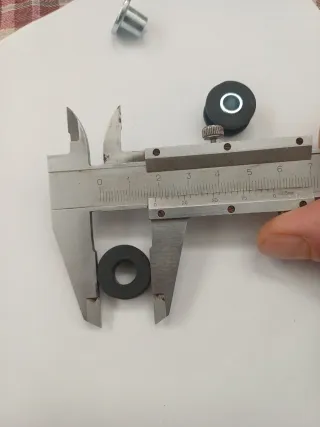 ARANDELAS DE GOMA CON METAL