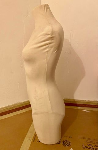 Maniquí Busto Beige Pratonaje