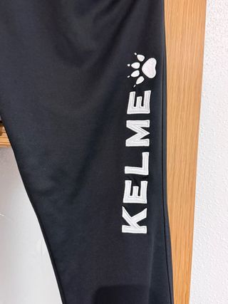 Pantalones deportivos Kelme negros