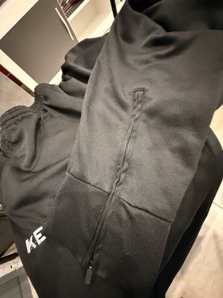 Pantalones deportivos Kelme negros