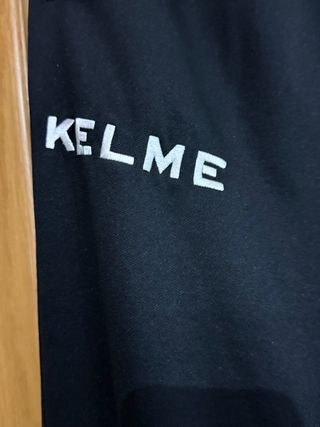 Pantalones deportivos Kelme negros