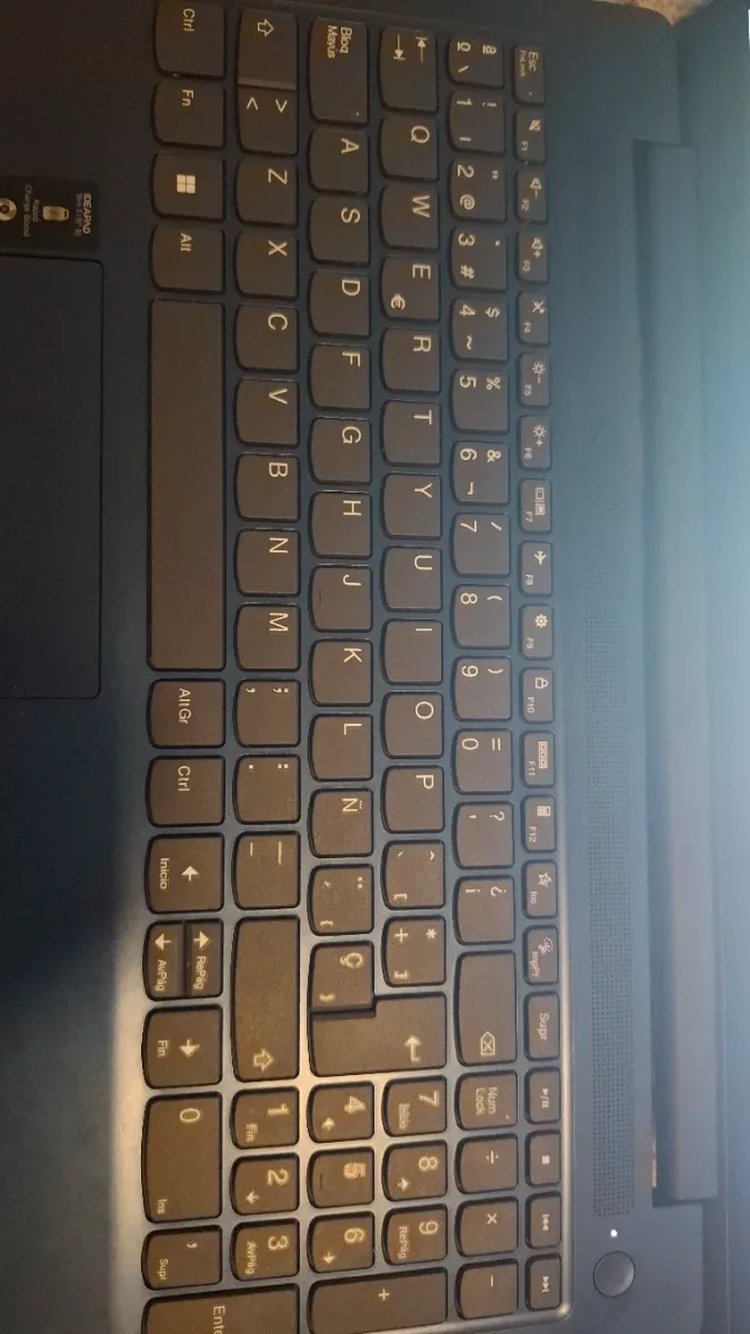 Lenovo IdeaPad Slim 3 15AMN8 Azul afbeelding 2