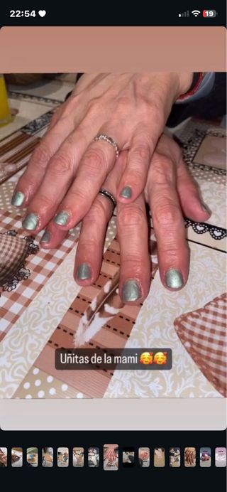 Manicura,depilación facial y peluquería
