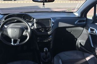 Peugeot 2008   Allure 1.6 eHDi 92