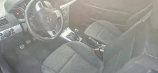 Opel Astra 2009