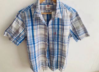 Ropa talla S (sin estrenar y seminuevo).