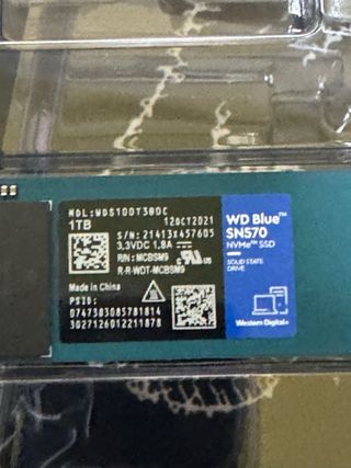 WD Blue SN570 1TB NVMe SSD