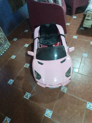 Coche rosa niña con mando a distancia
