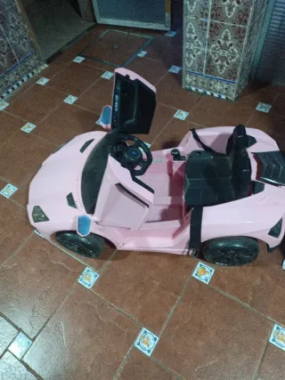 Coche rosa niña con mando a distancia