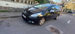 Peugeot 5008 2012