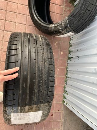 2 Ruedas 245/40 R17 Nuevas