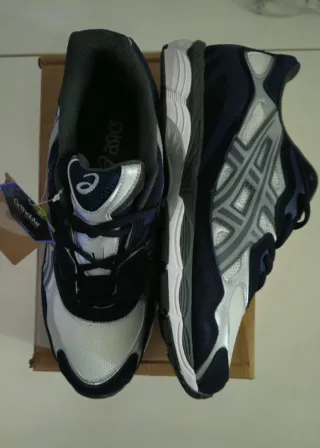 Zapatillas Asics Azul y Blanco