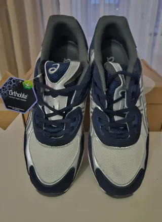 Zapatillas Asics Azul y Blanco