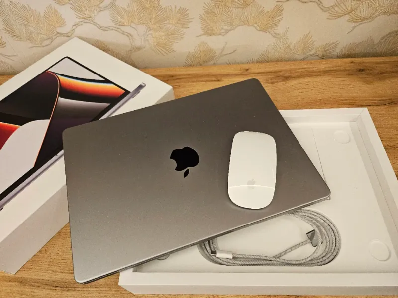 MacBook Pro 14 M1 Pro 16GB RAM 1TB SSD afbeelding 2