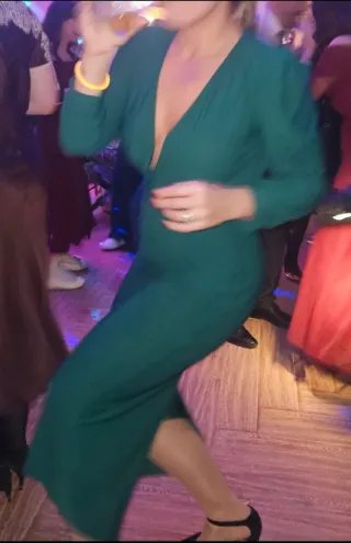 Vestido midi verde fiesta